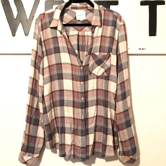 Vici Tops - Women’s plaid shirt